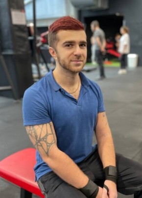 Лев из Санкт-Петербурга 33 года