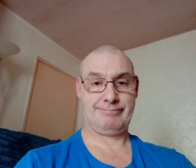 Len, 51, Buxton