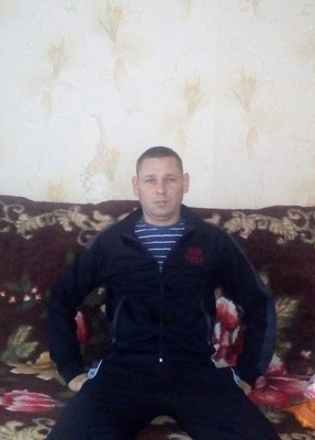 Максим, 37, Россия, Кострома