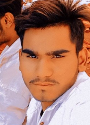 Saddam, 18, India, Khargone