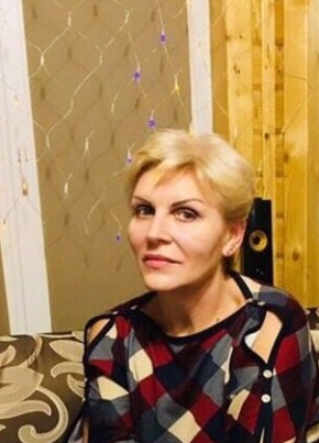 Ирина, 60, Россия, Звенигород