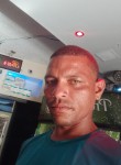 Esmerlin, 31, Santo Domingo