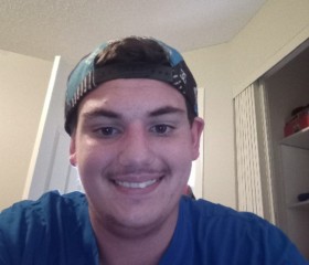 Kahdian, 22, Camrose