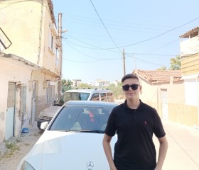 Her kimse, 18, Akhisar