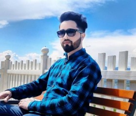 SYED, 21, Srinagar (Kashmir)