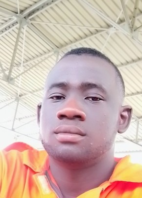 Emmanuel, 25, Republic of Cameroon, Limbe