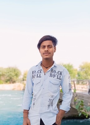 Manish, 19, India, Khanna