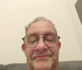 Pascal, 47, Brussels