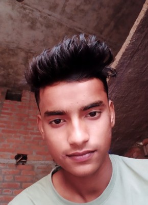 Kamlesh, 18, India, Hamīrpur (State of Uttar Pradesh)
