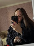 Snezhana, 29, Saint Petersburg