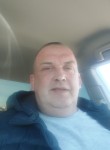 Aleksey, 46, Luga