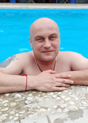Александр из Таганрога 48 лет
