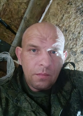 Валерий из Саратова 39 лет