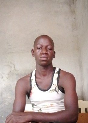 Konaté, 18, Burkina Faso, Bobo-Dioulasso