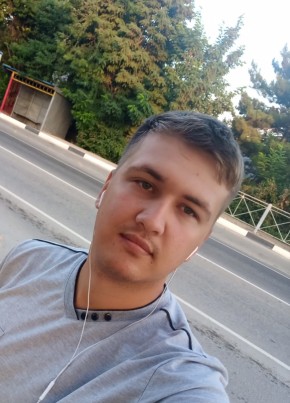 Макс, 24, Россия, Бахчисарай