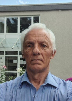 Ілля из Sundern 68 лет