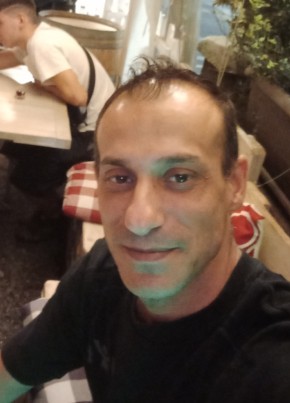 Tommaso, 45, Repubblica Italiana, Besozzo