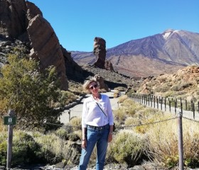 Olga, 45, Saint Petersburg