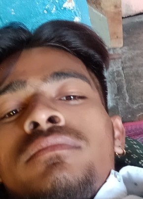 Rahul, 18, India, Suket