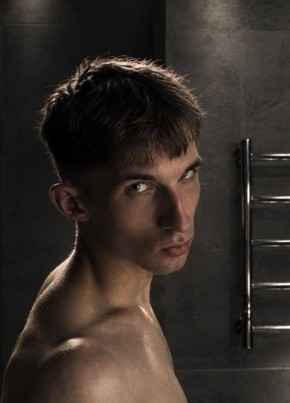 Андрей из Владивостока 22 года