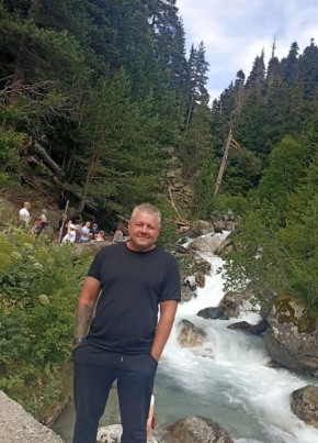 максим из Ставрополи 38 лет