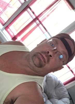 Matt из Owatonna 46 лет