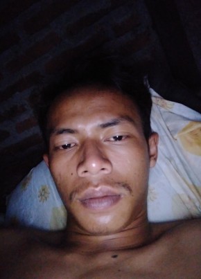 Fatur, 21, Indonesia, Luwuk