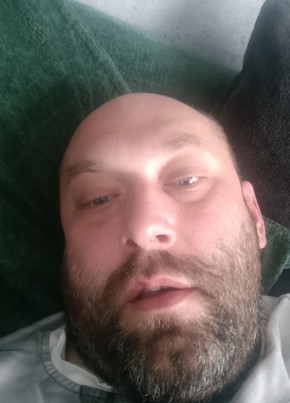 Boriss bibius из Bradford 38 лет