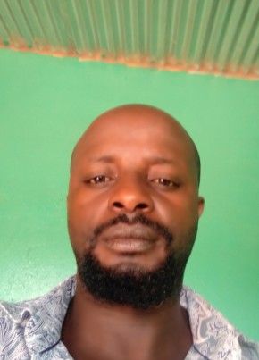 Silvester Ngoyi, 41, Northern Rhodesia, Kansanshi