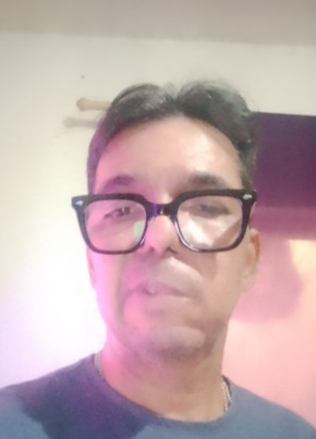 Divan из Piracicaba 55 лет