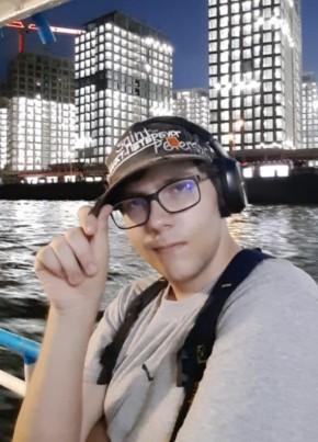 Демид из Москвы 18 лет