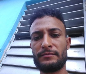 Elias, 30, Havana
