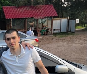 Илья, 24 года, Киров (Кировская обл.)