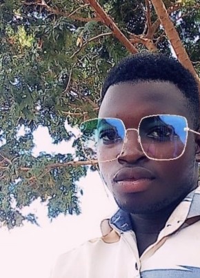 Issac, 23, Ghana, Accra