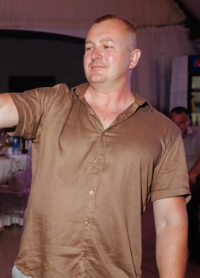 Роман из Болхова 39 лет