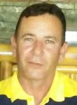 Andrés, 56, Havana