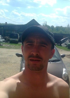 александр, 32, Россия, Первоуральск