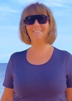 Ekaterina, 47, Russia, Saint Petersburg