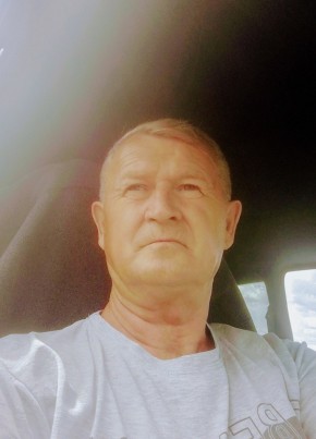 Игорь, 57, Россия, Безенчук