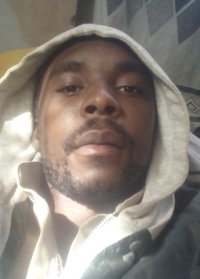 Panashe tivavone из Harare 24 года