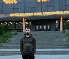 Vlad, 25, Gyumri