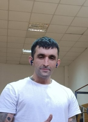 Роман из Казани 31 год