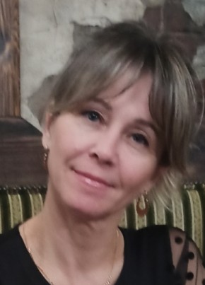 Елена из Саратова 47 лет