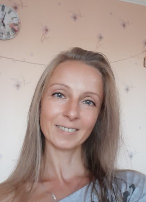 Яна, 41, Россия, Санкт-Петербург