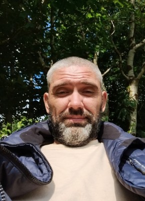 Oleg из Cork city 42 года
