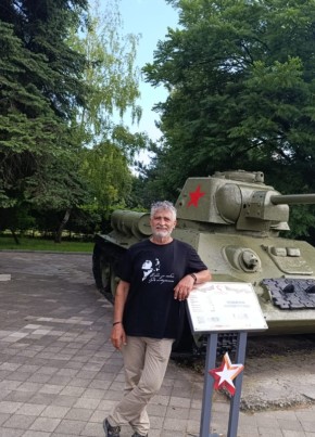 Newman из Саратова 53 года