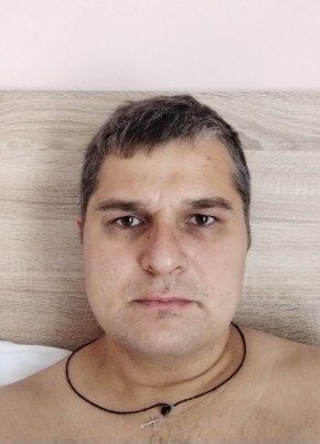 Павел из Воронежа 41 год